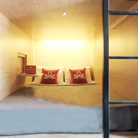 Juanda Airport Hostel Gedangan Екстериор снимка