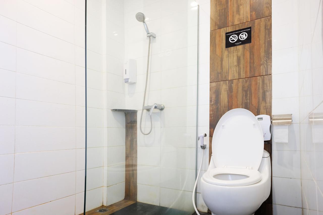 Juanda Airport Hostel Gedangan Екстериор снимка