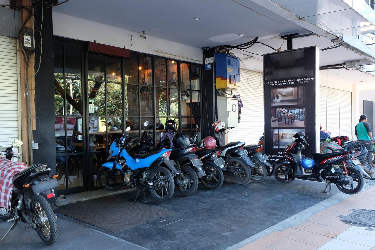 Juanda Airport Hostel Gedangan Екстериор снимка