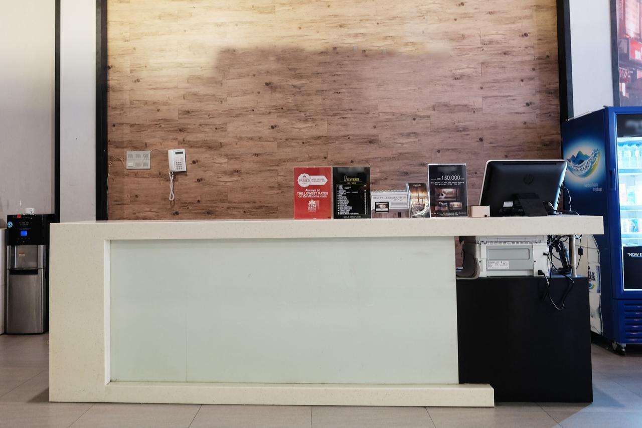 Juanda Airport Hostel Gedangan Екстериор снимка