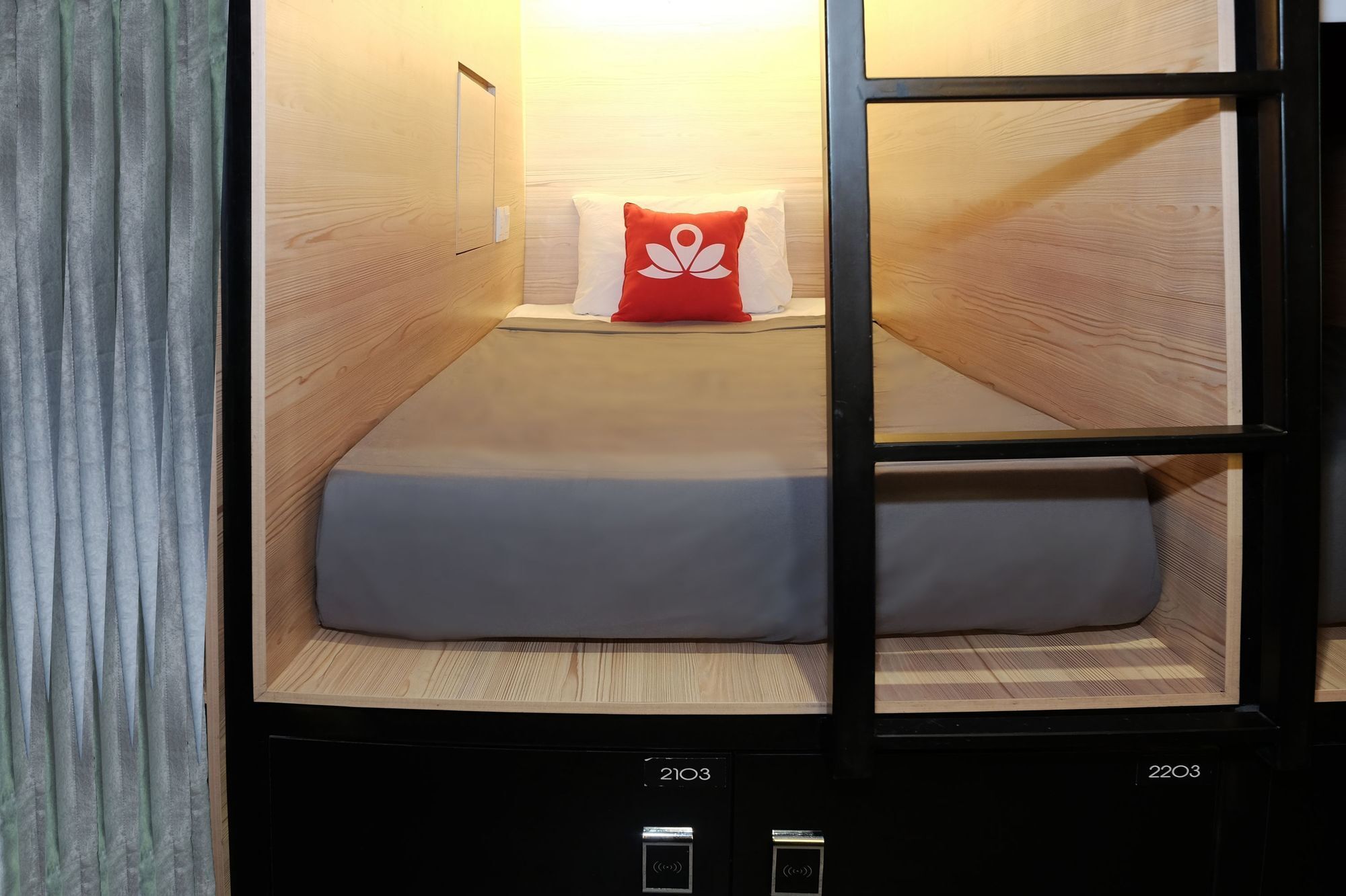 Juanda Airport Hostel Gedangan Екстериор снимка