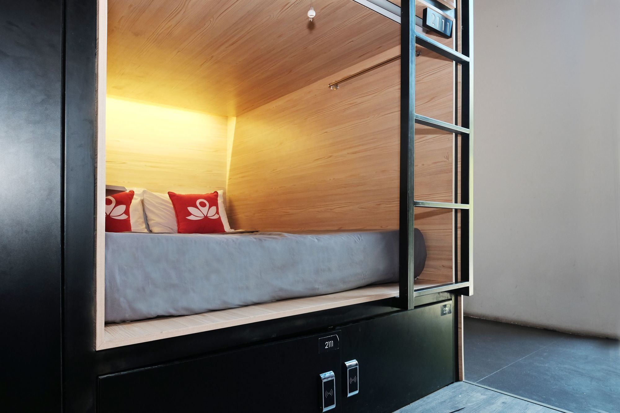 Juanda Airport Hostel Gedangan Екстериор снимка